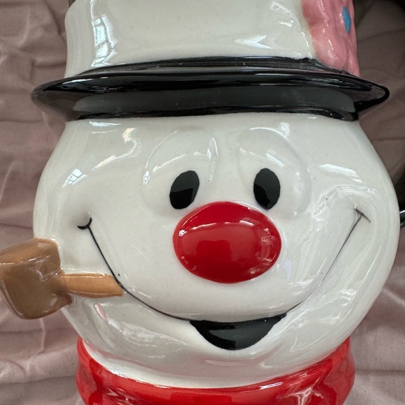 RAE DUNN CHRISTMAS HOLIDAY WINTER FROSTY THE SNOWMAN COFFEE MUG “FROSTY” - Picture 3 of 10